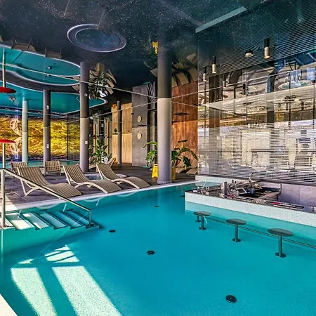 Zloty Horyzont By Royal Aparts شقة