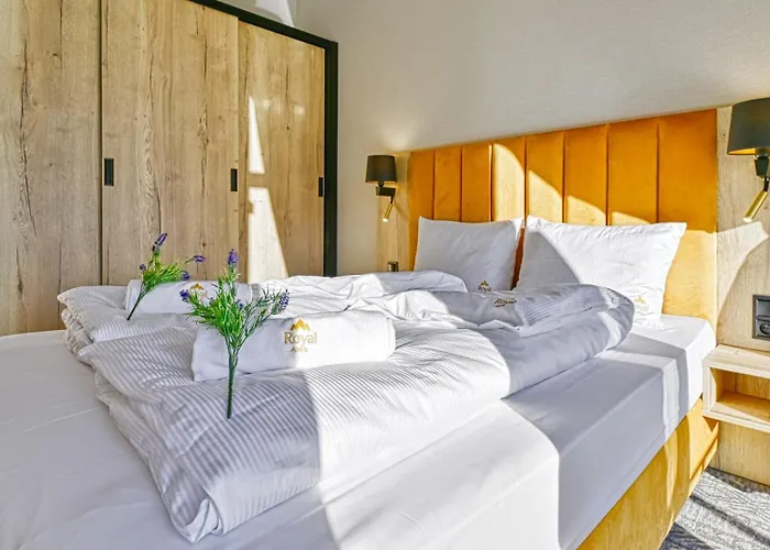 Zloty Horyzont By Royal Aparts شقة